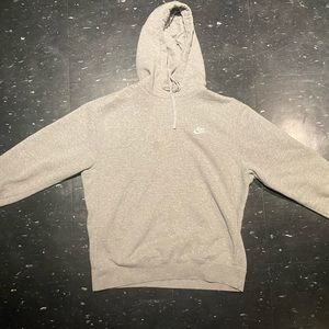 Nike essentials hoodie